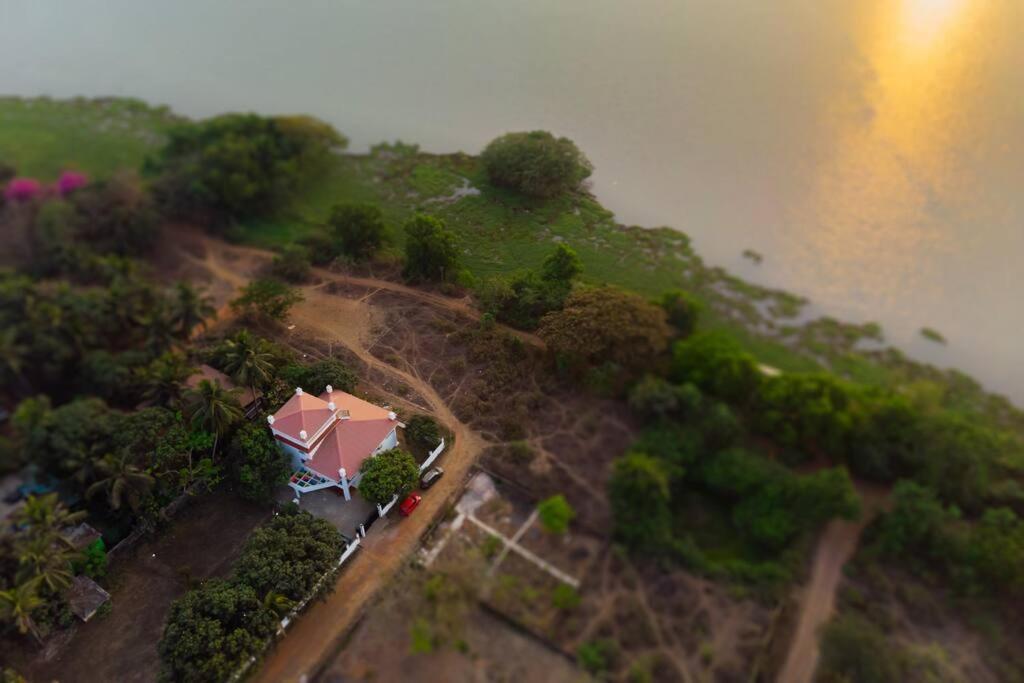 Lake View Villa Gandaulim Ngoại thất bức ảnh