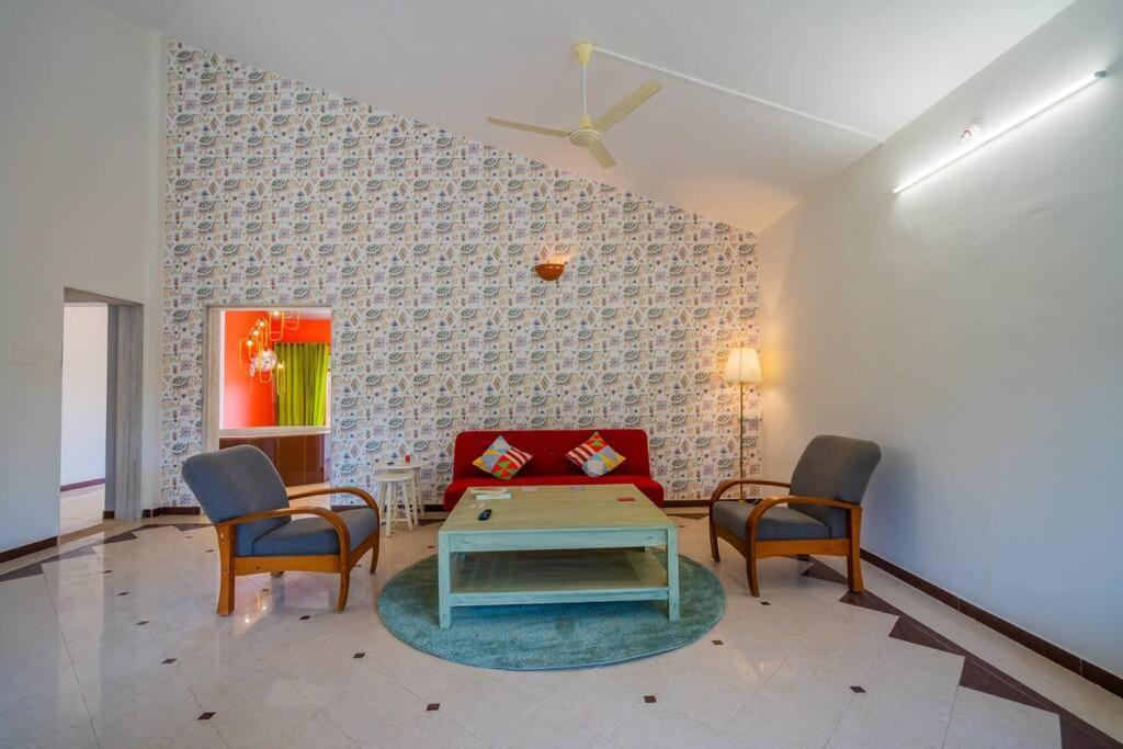Lake View Villa Gandaulim Ngoại thất bức ảnh
