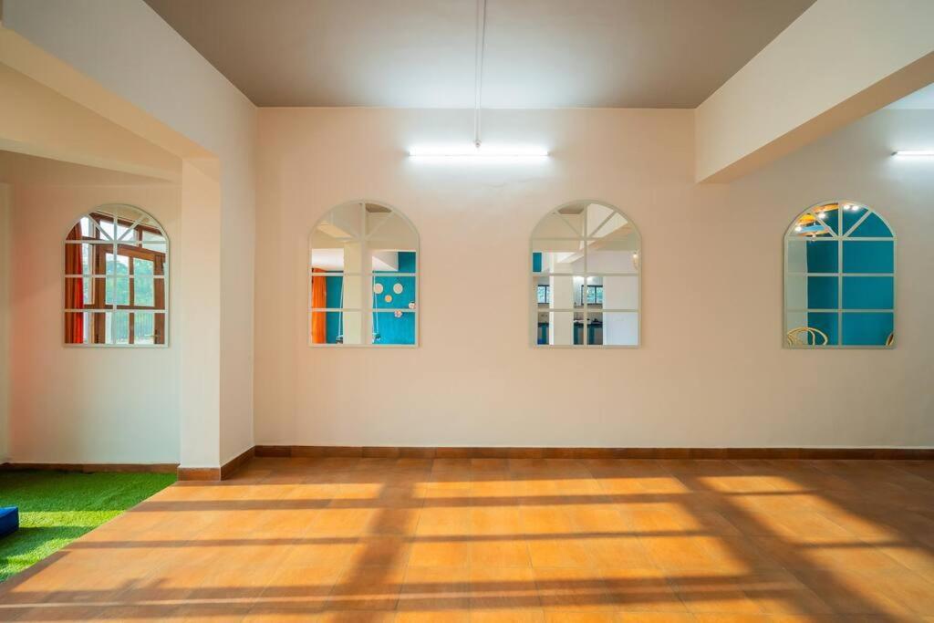 Lake View Villa Gandaulim Ngoại thất bức ảnh