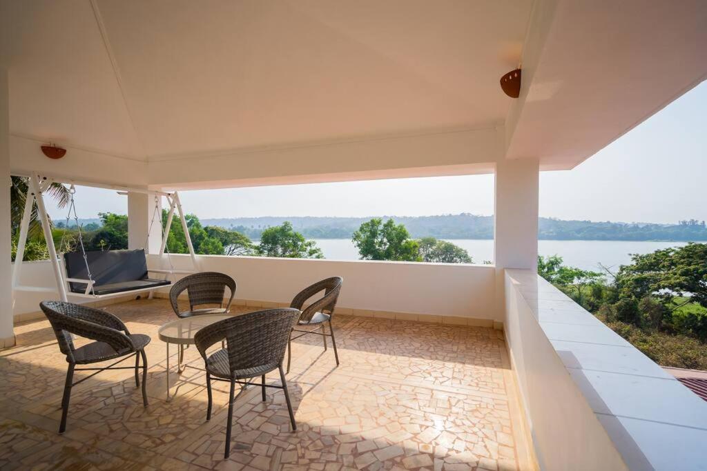 Lake View Villa Gandaulim Ngoại thất bức ảnh