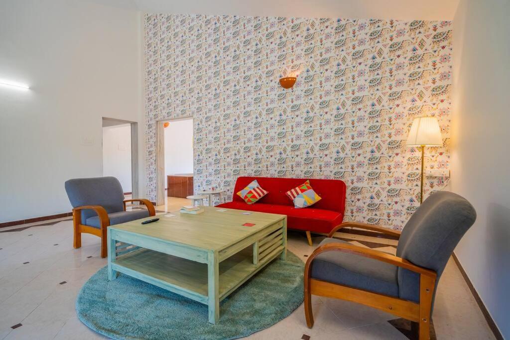 Lake View Villa Gandaulim Ngoại thất bức ảnh